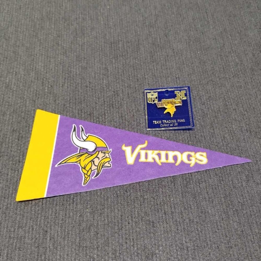 NFL Minnesota Vikings Mini Pennant & Official Team Trading Pin Collector Set